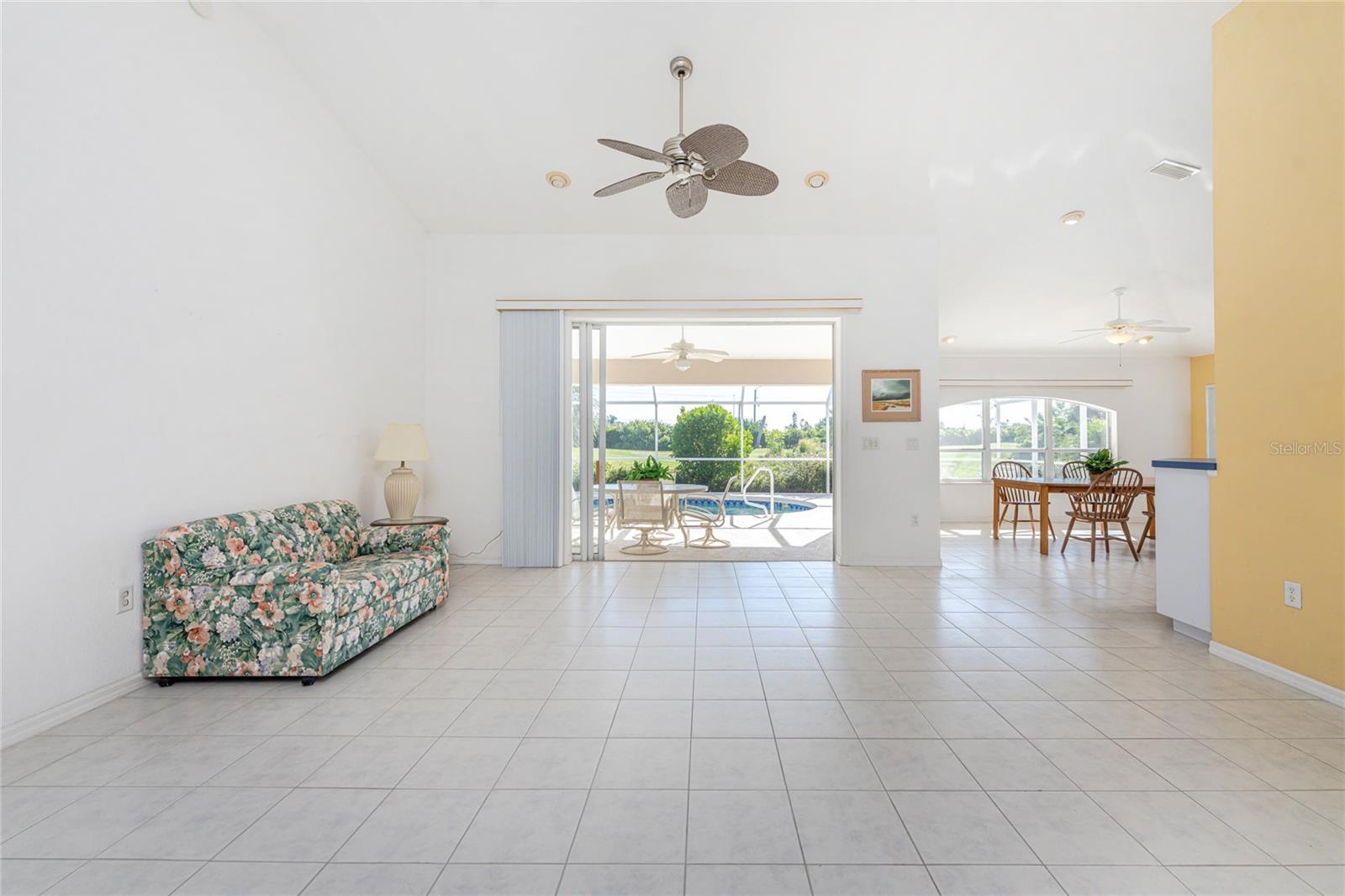 Image 11 of 74 For 7078 Lake Drive