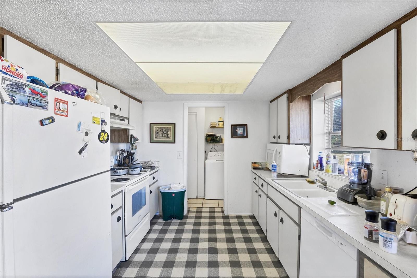 Image 19 of 31 For 670 And 672 Harvey Street