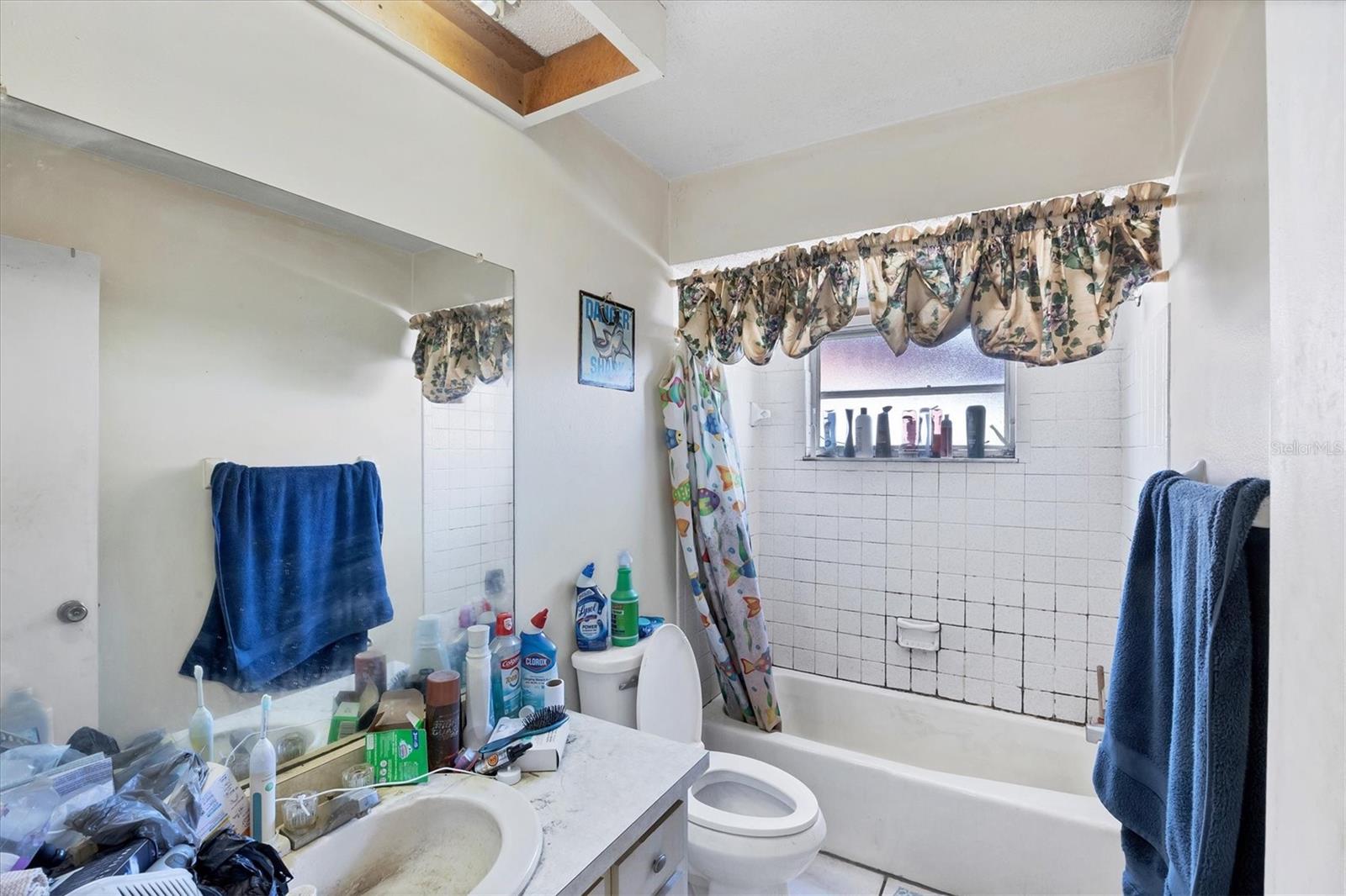 Image 25 of 31 For 670 And 672 Harvey Street