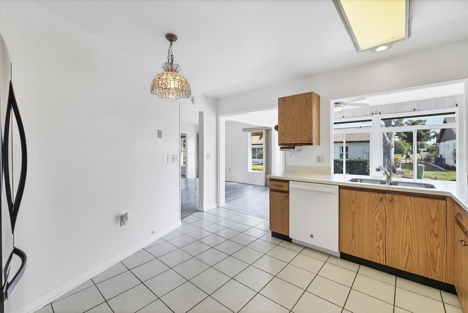 Image 18 of 55 For 606 Chestnut Lane