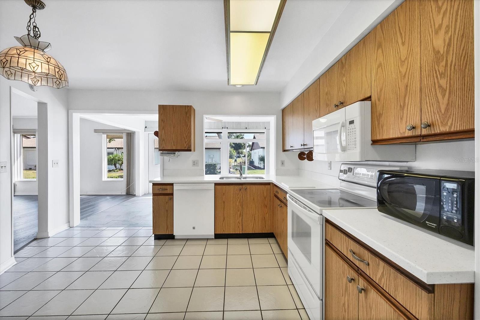 Image 19 of 55 For 606 Chestnut Lane