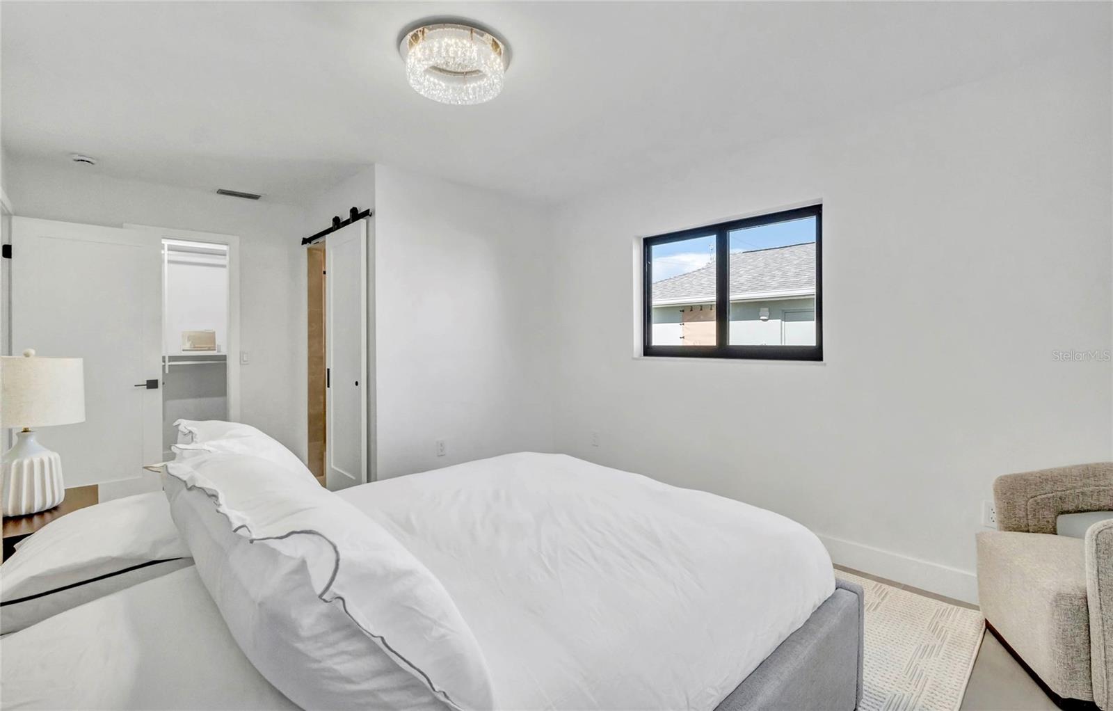 Image 39 of 47 For 15180 Lyneburg Avenue