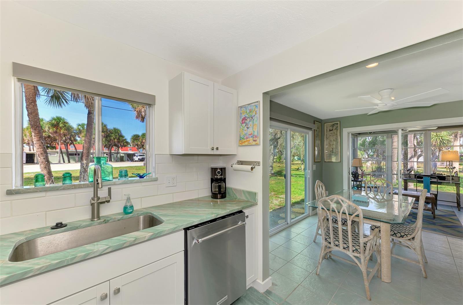 Image 11 of 67 For 2985 Beach Road C5-3