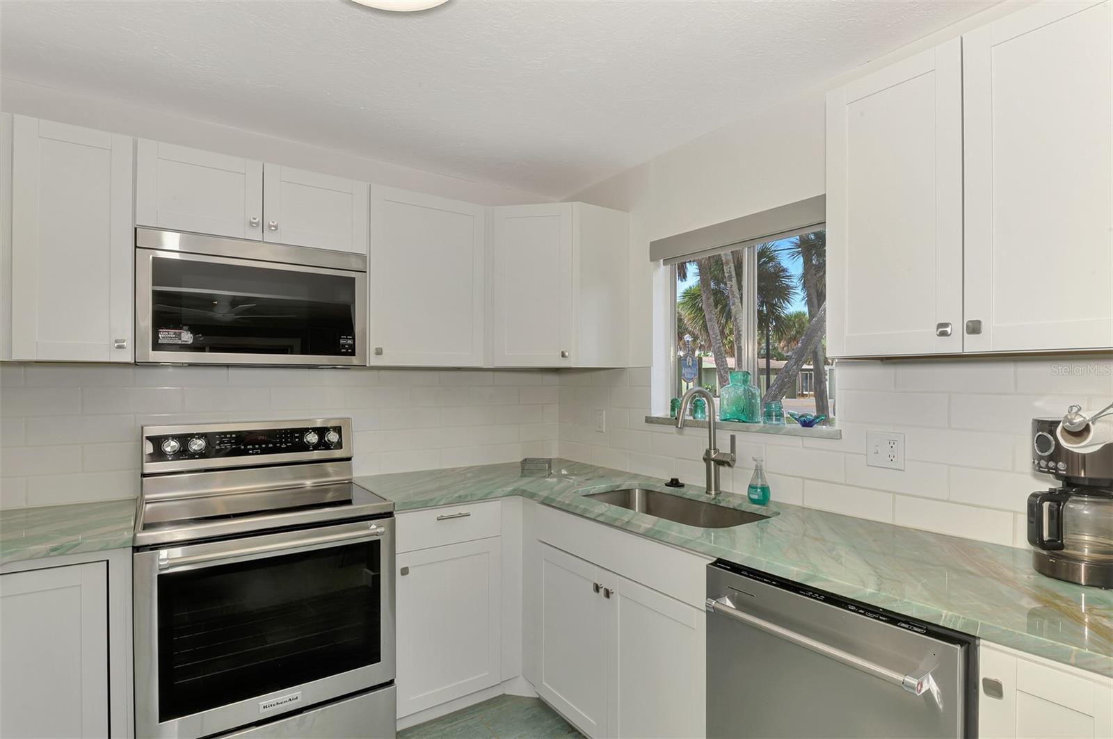 Image 13 of 67 For 2985 Beach Road C5-3