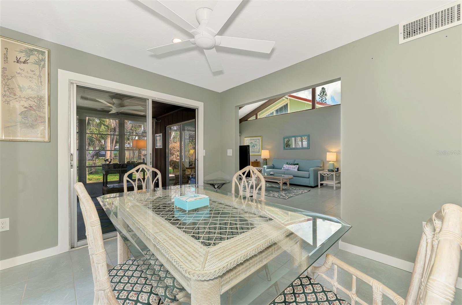 Image 16 of 67 For 2985 Beach Road C5-3