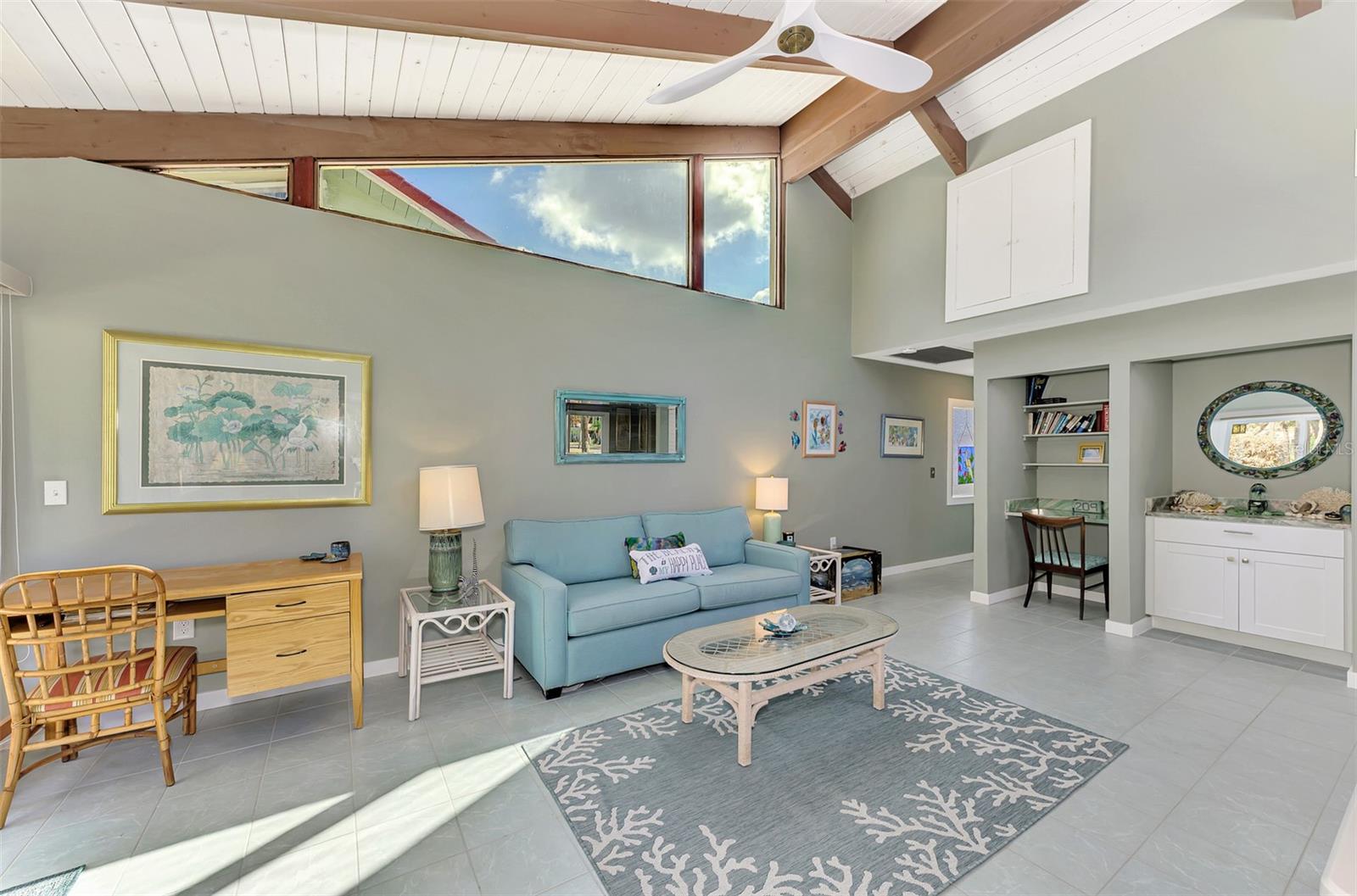 Image 22 of 67 For 2985 Beach Road C5-3