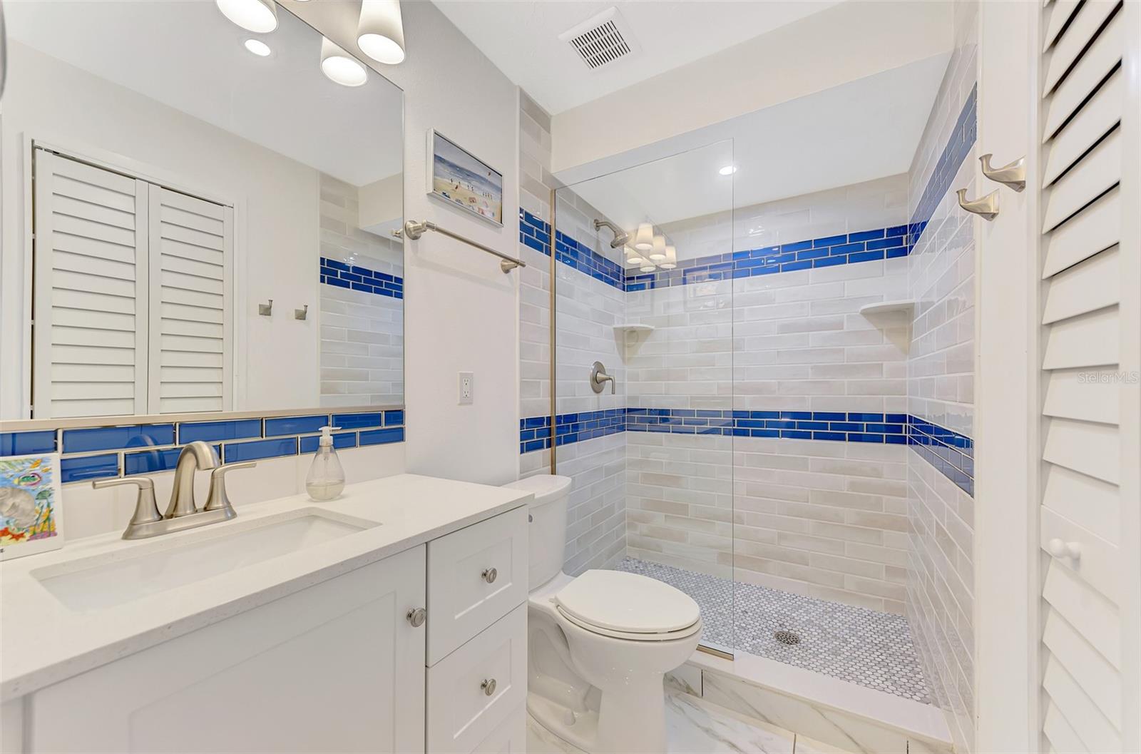 Image 35 of 67 For 2985 Beach Road C5-3