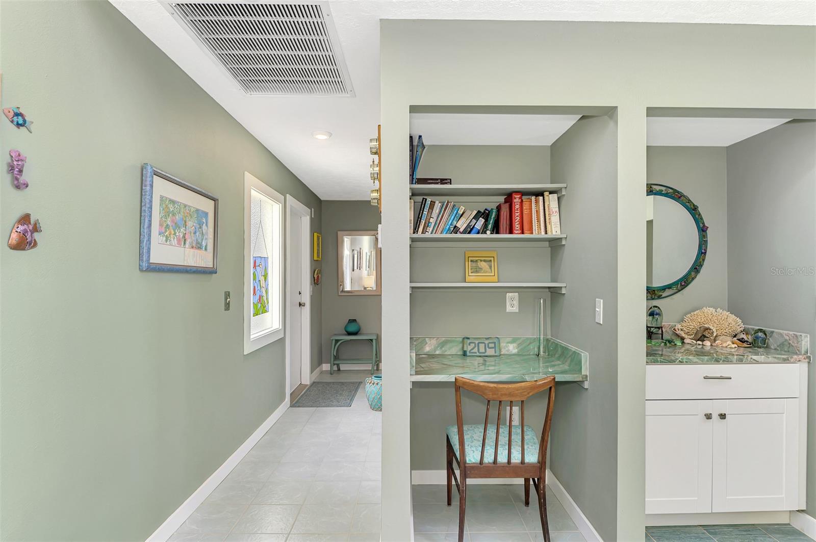 Image 9 of 67 For 2985 Beach Road C5-3