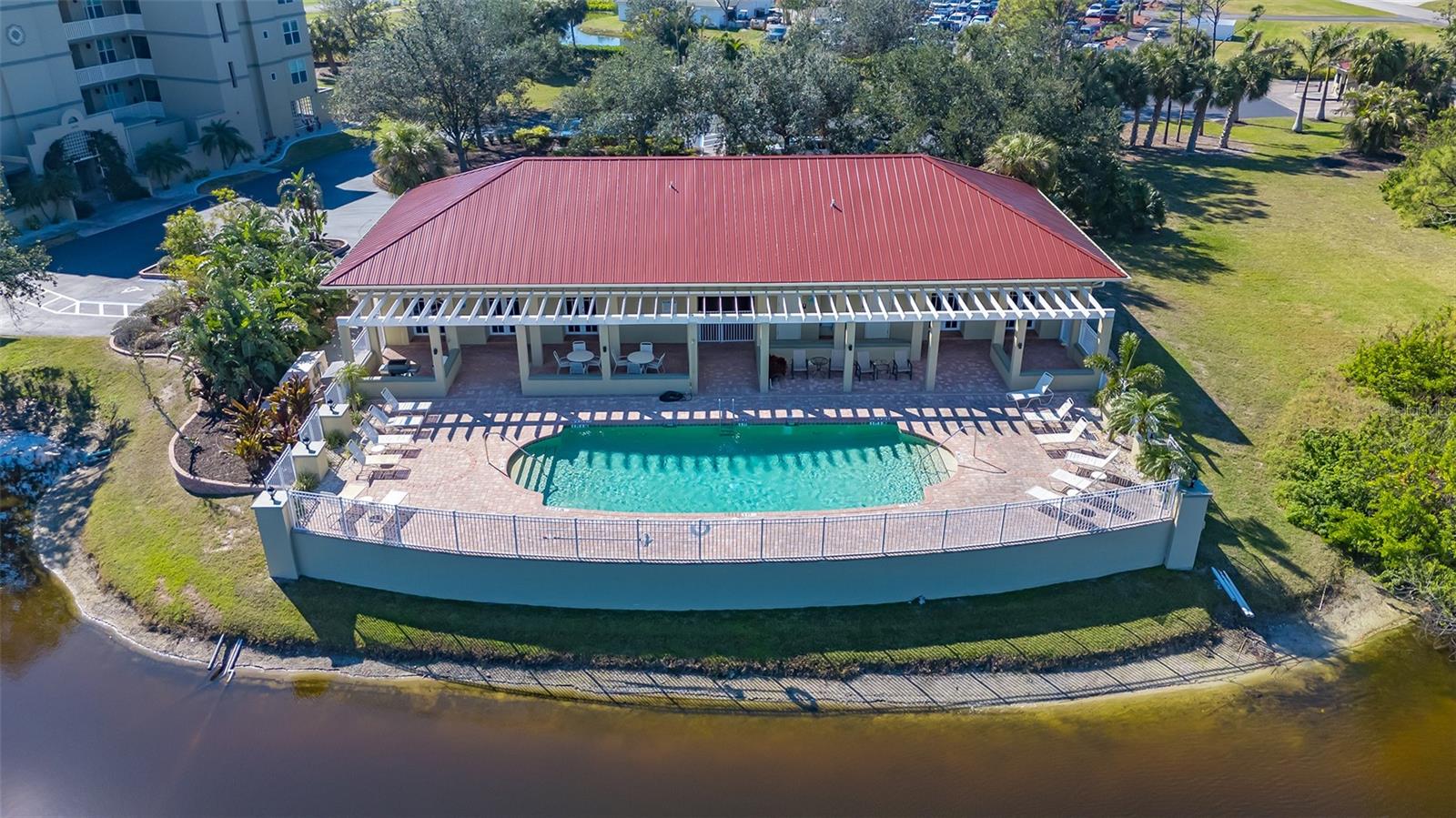 Image 40 of 65 For 10045 Links Lane 203