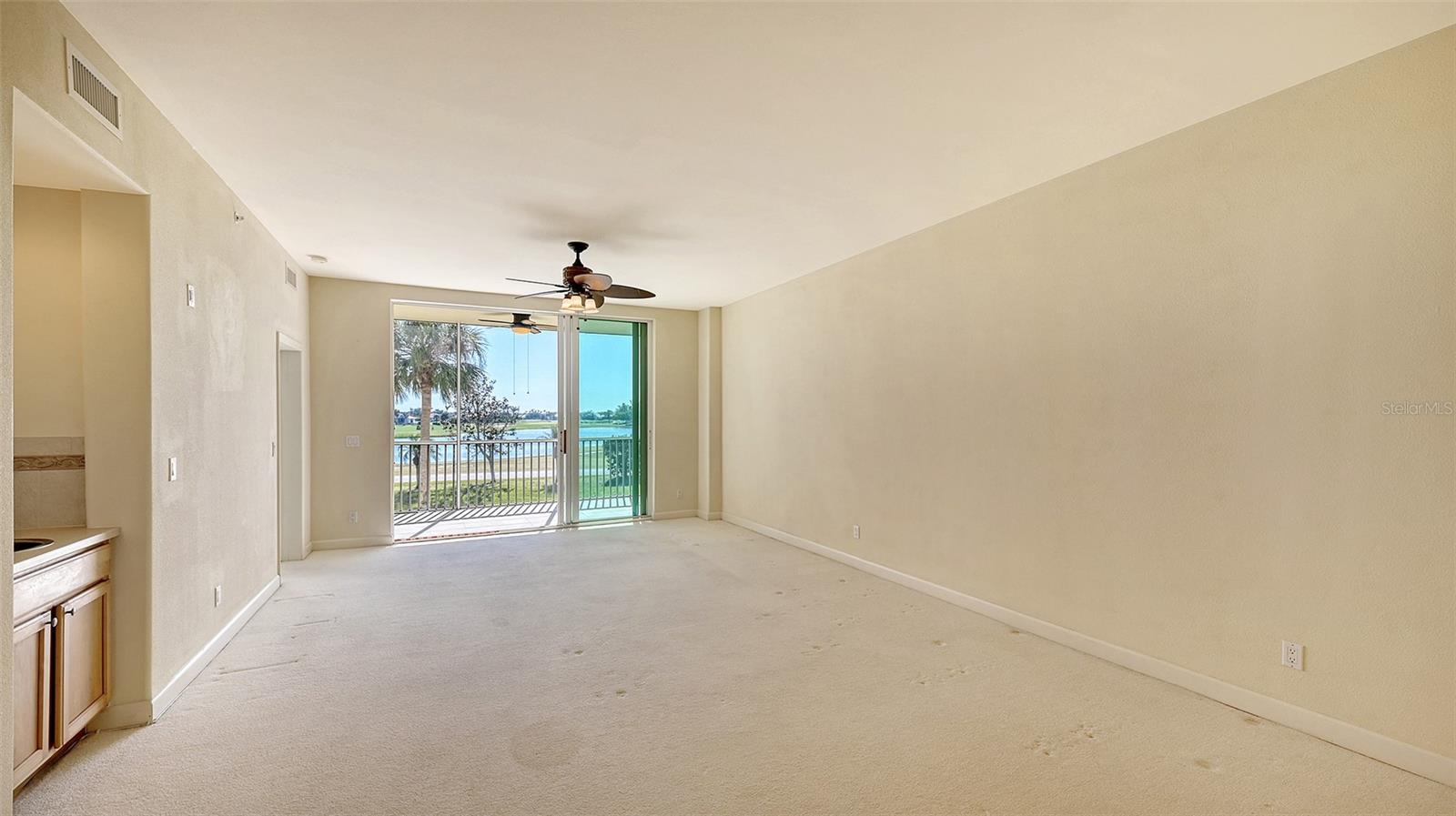 Image 7 of 65 For 10045 Links Lane 203