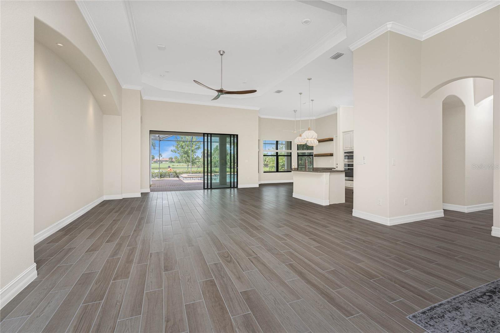 Image 10 of 94 For 10817 Whisk Fern Drive