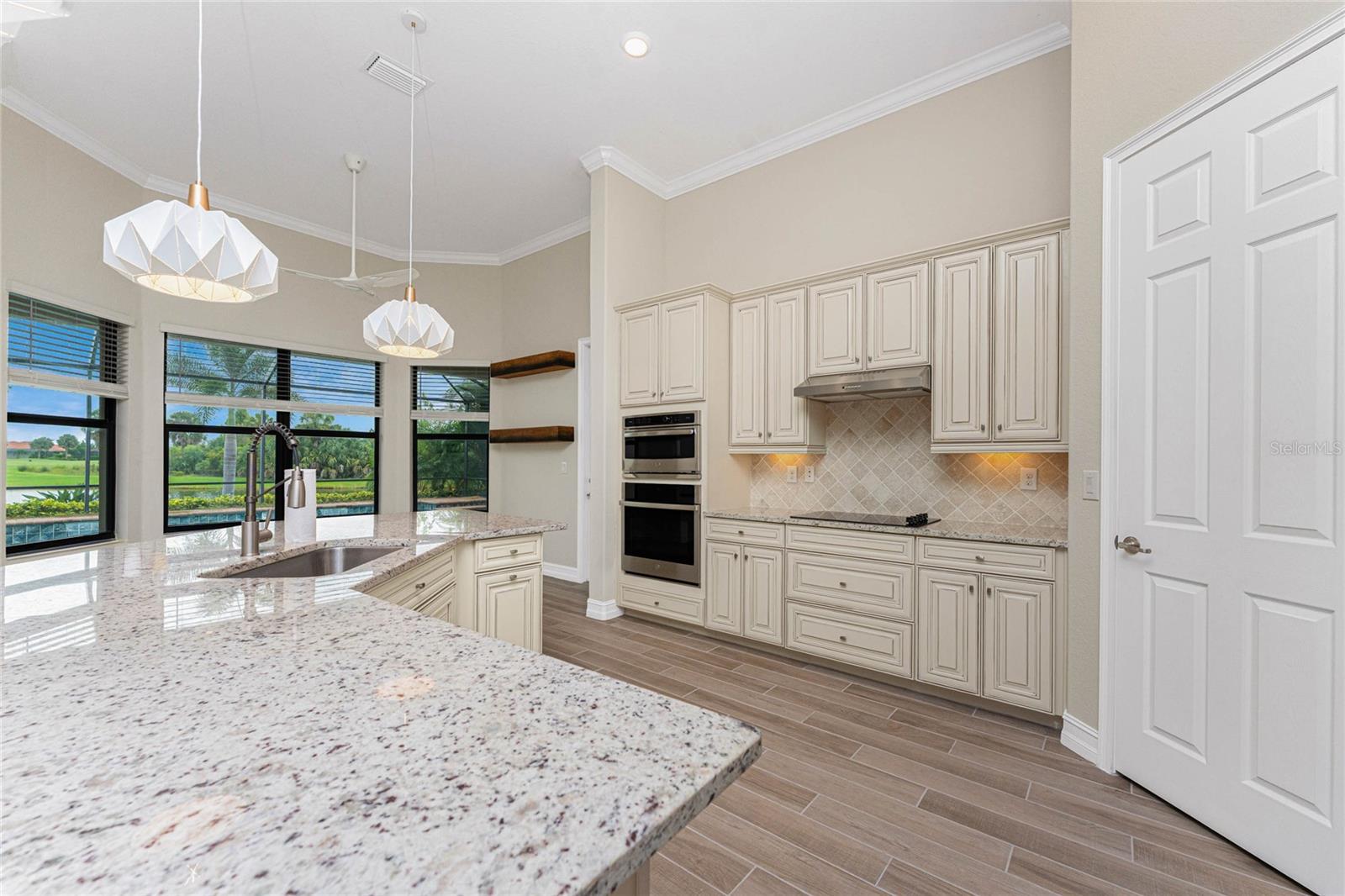 Image 12 of 94 For 10817 Whisk Fern Drive