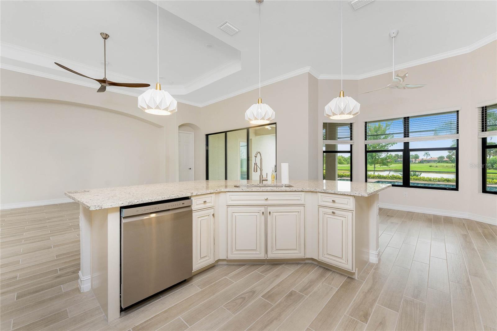 Image 15 of 94 For 10817 Whisk Fern Drive