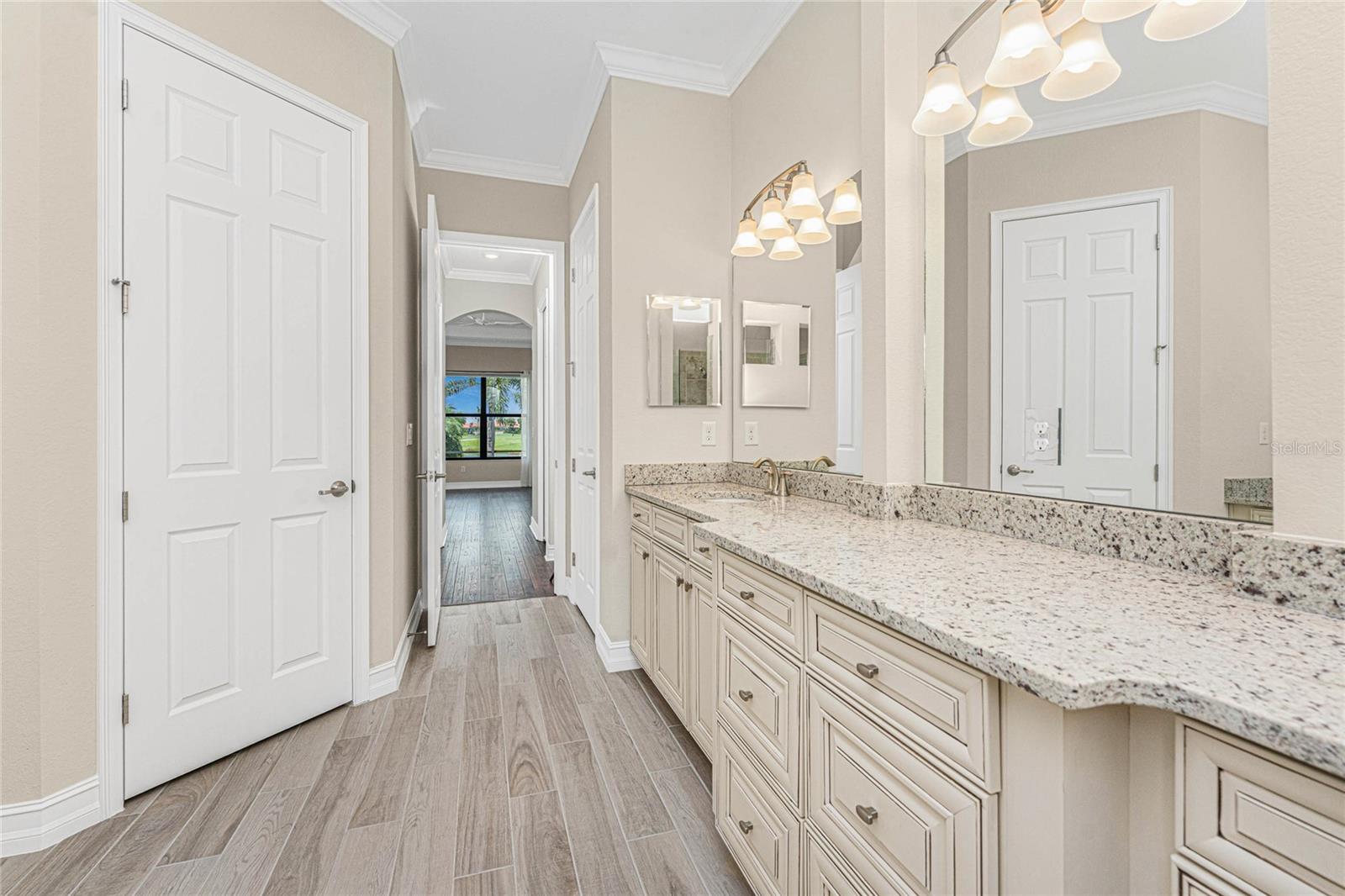 Image 25 of 94 For 10817 Whisk Fern Drive