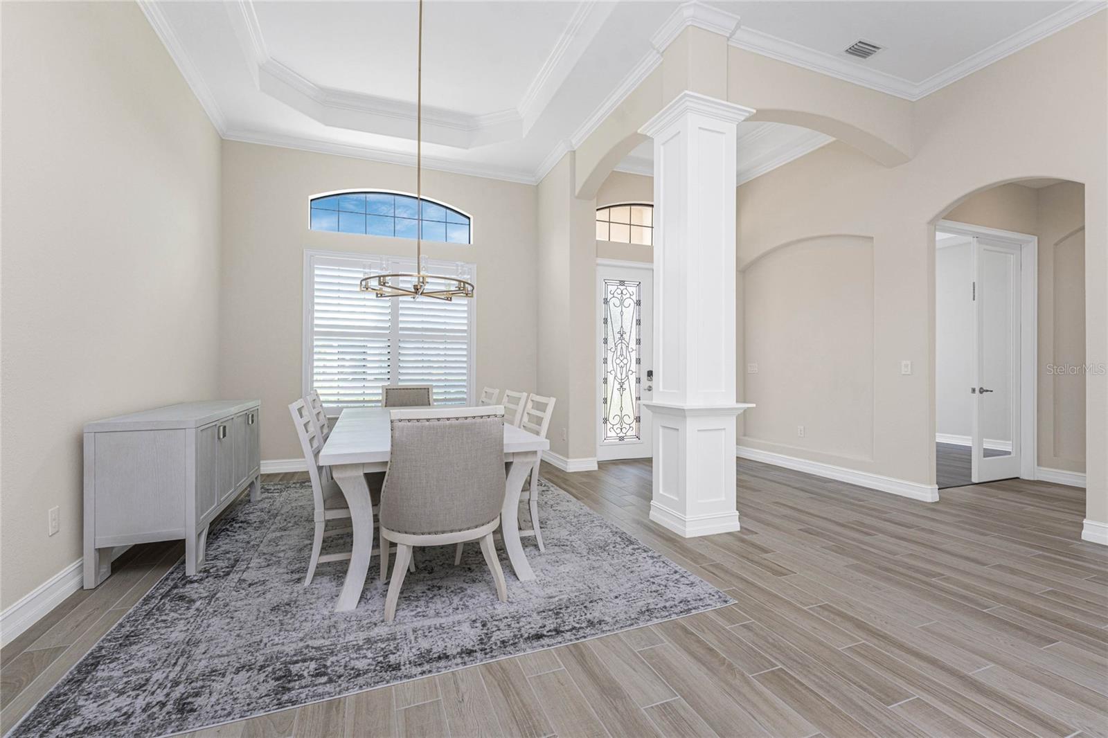 Image 4 of 94 For 10817 Whisk Fern Drive