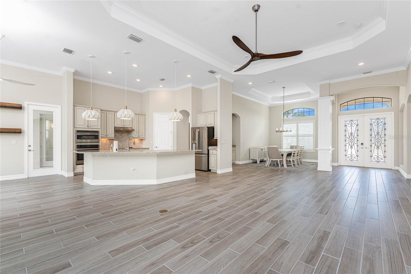 Image 6 of 94 For 10817 Whisk Fern Drive