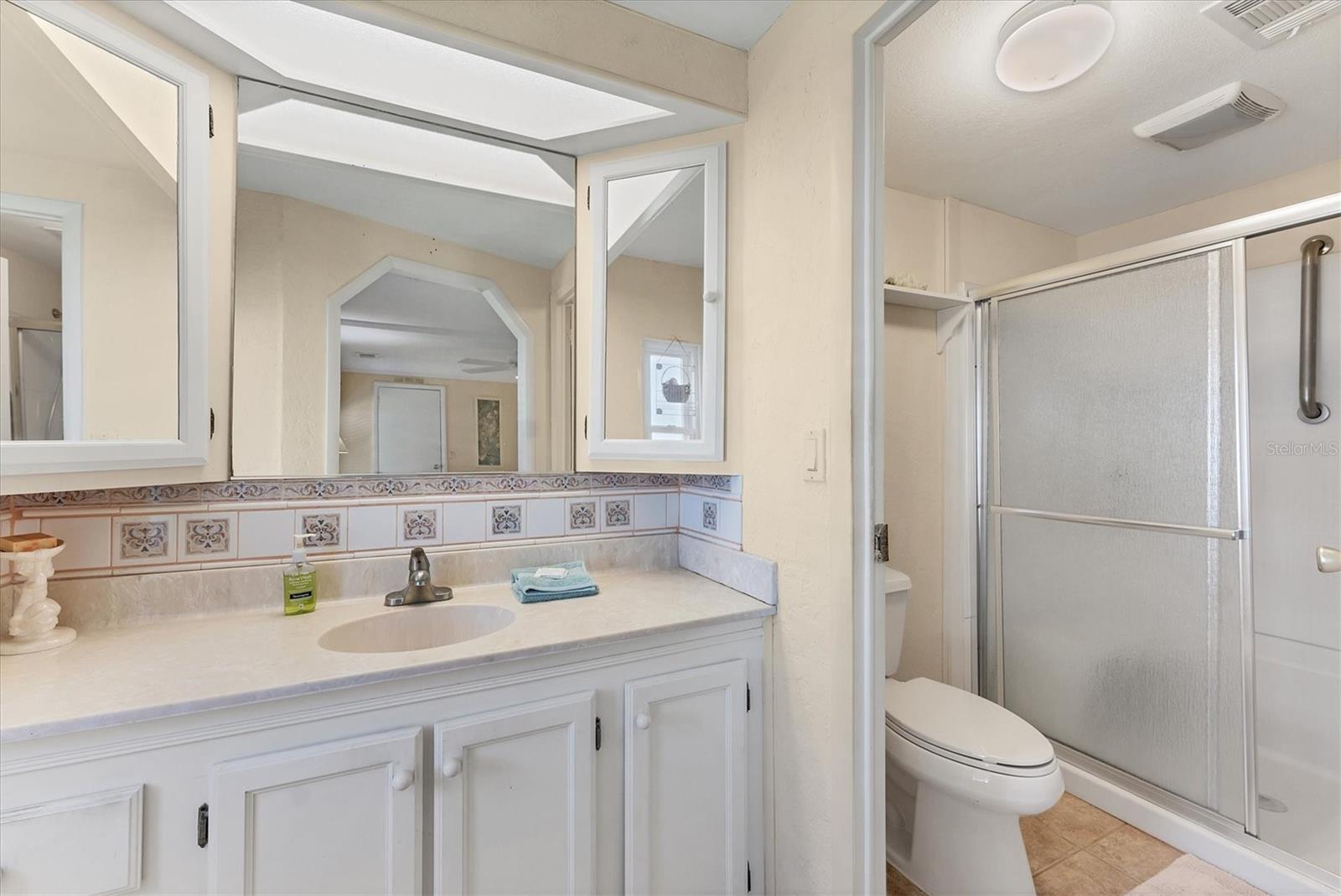 Image 21 of 50 For 735 Summersea Court