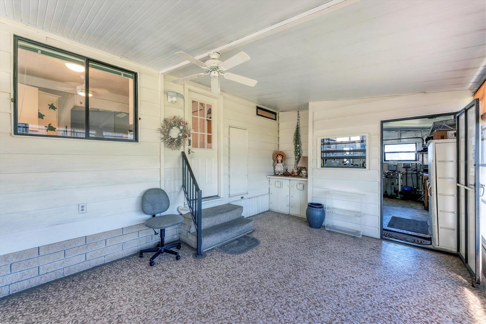 Image 30 of 50 For 735 Summersea Court