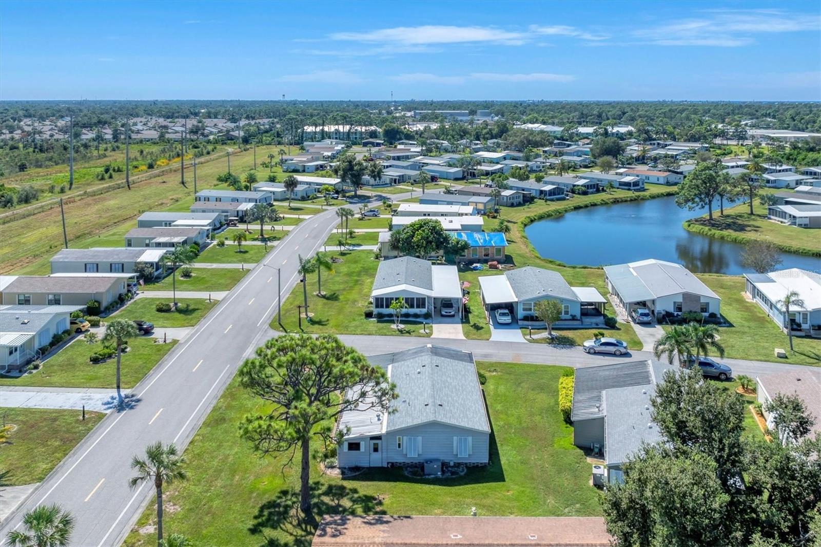 Image 36 of 50 For 735 Summersea Court