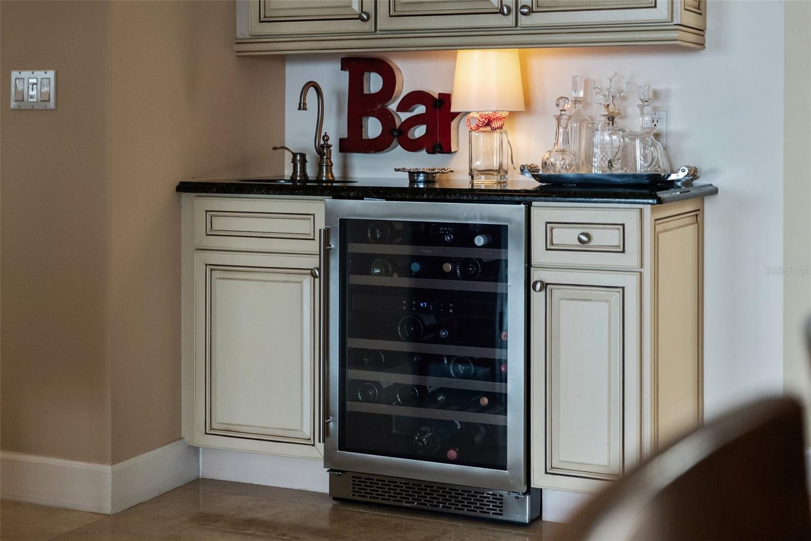 Image 41 of 97 For 11220 Hacienda Del Mar Boulevard A-404