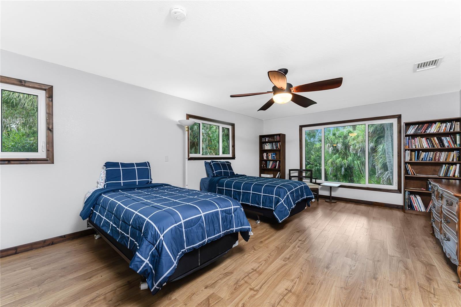 Image 25 of 60 For 6341 Biggs Street