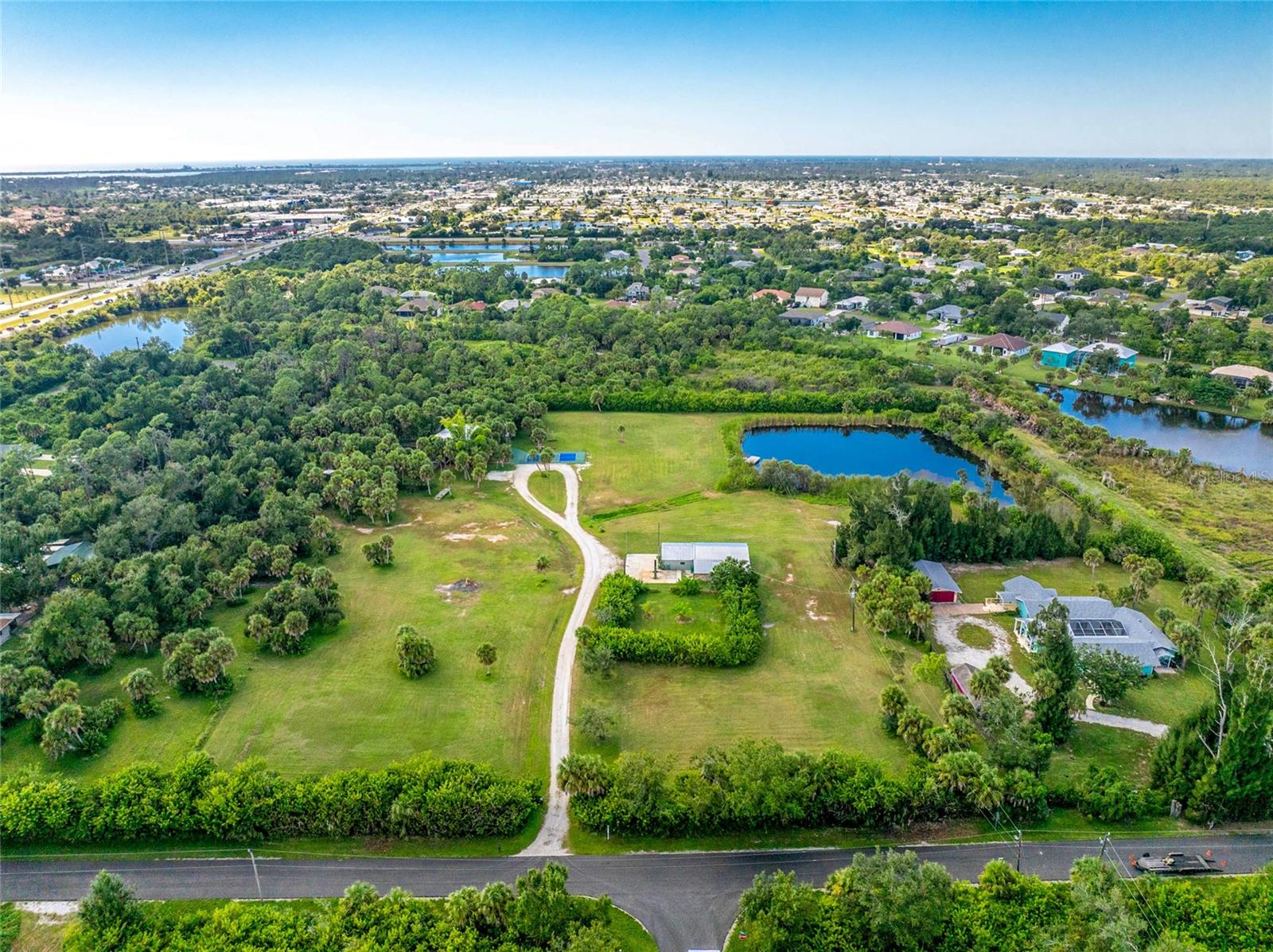 Image 3 of 60 For 6341 Biggs Street