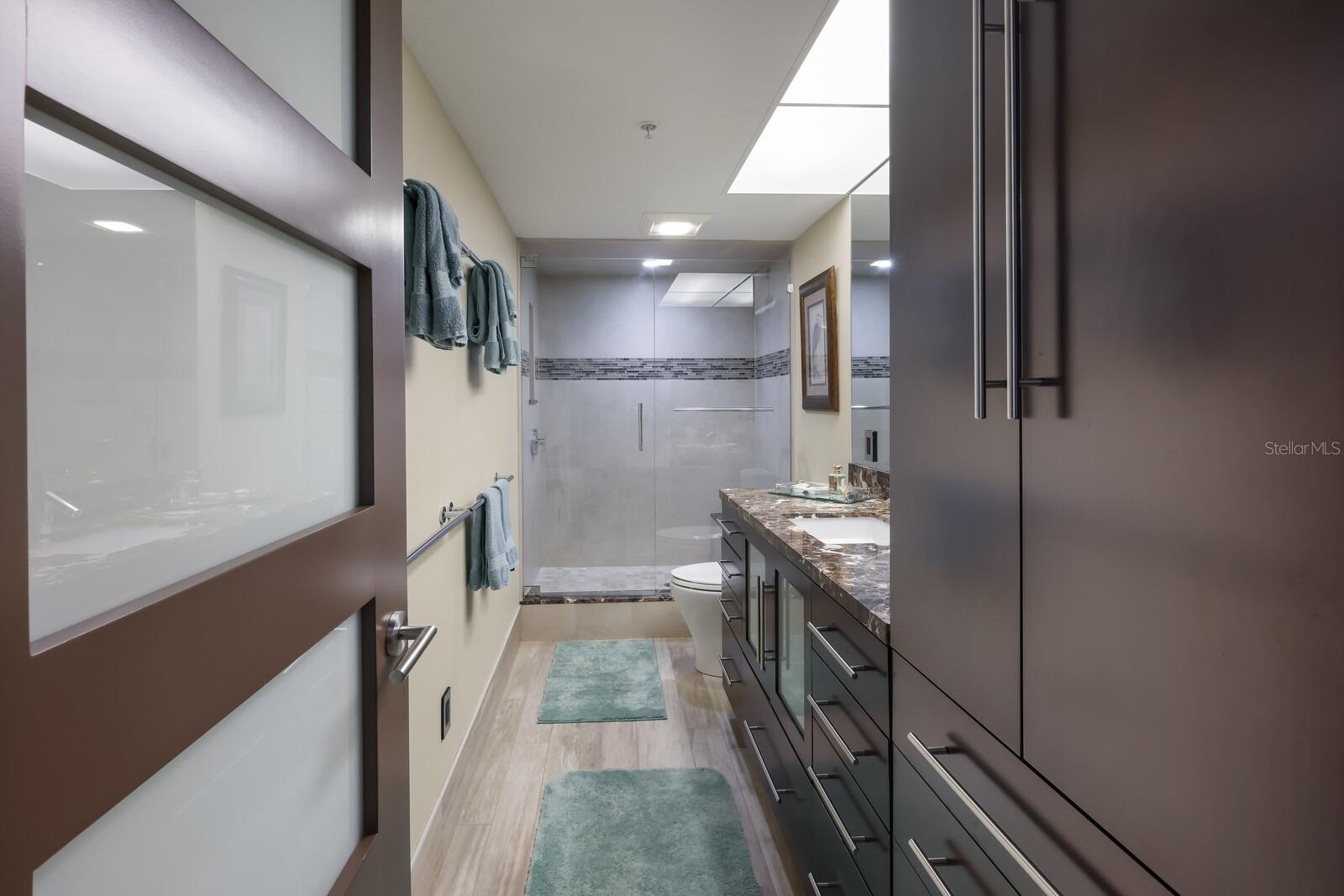 Image 21 of 60 For 11000 Placida Road 2203