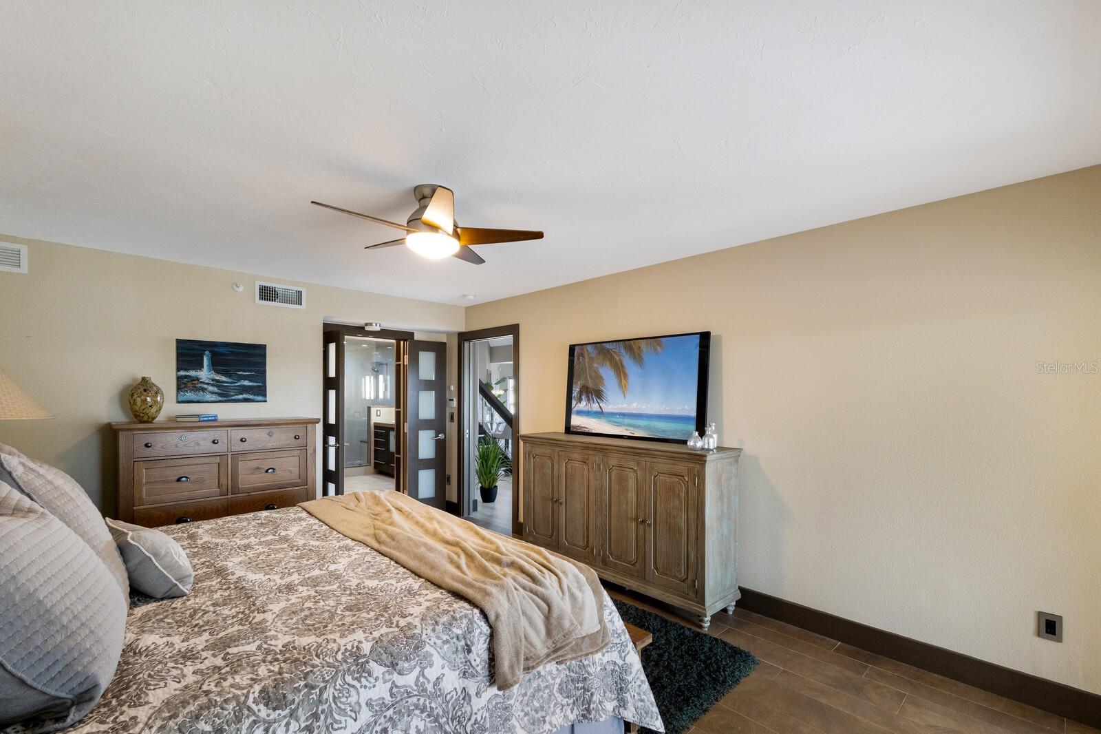 Image 24 of 60 For 11000 Placida Road 2203