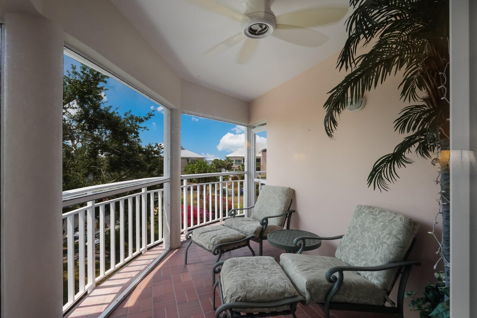 Image 35 of 60 For 11000 Placida Road 2203