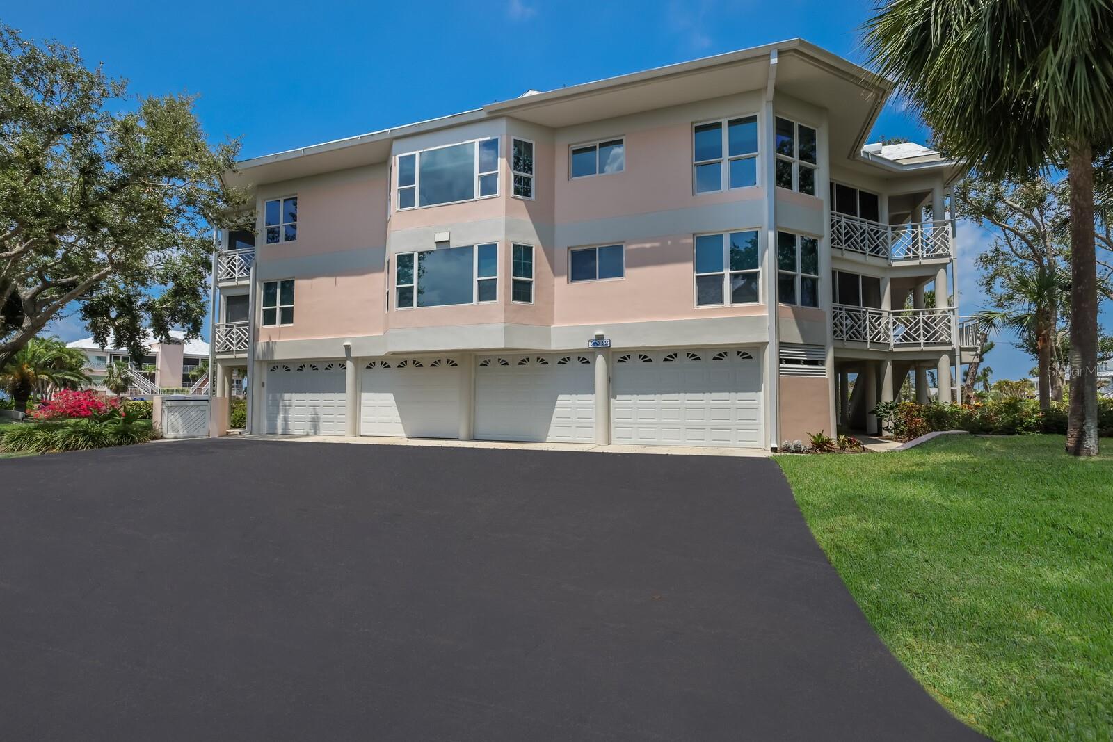 Image 36 of 60 For 11000 Placida Road 2203