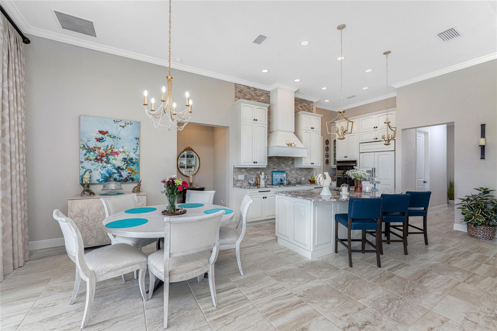 Image 11 of 70 For 257 Corelli Drive