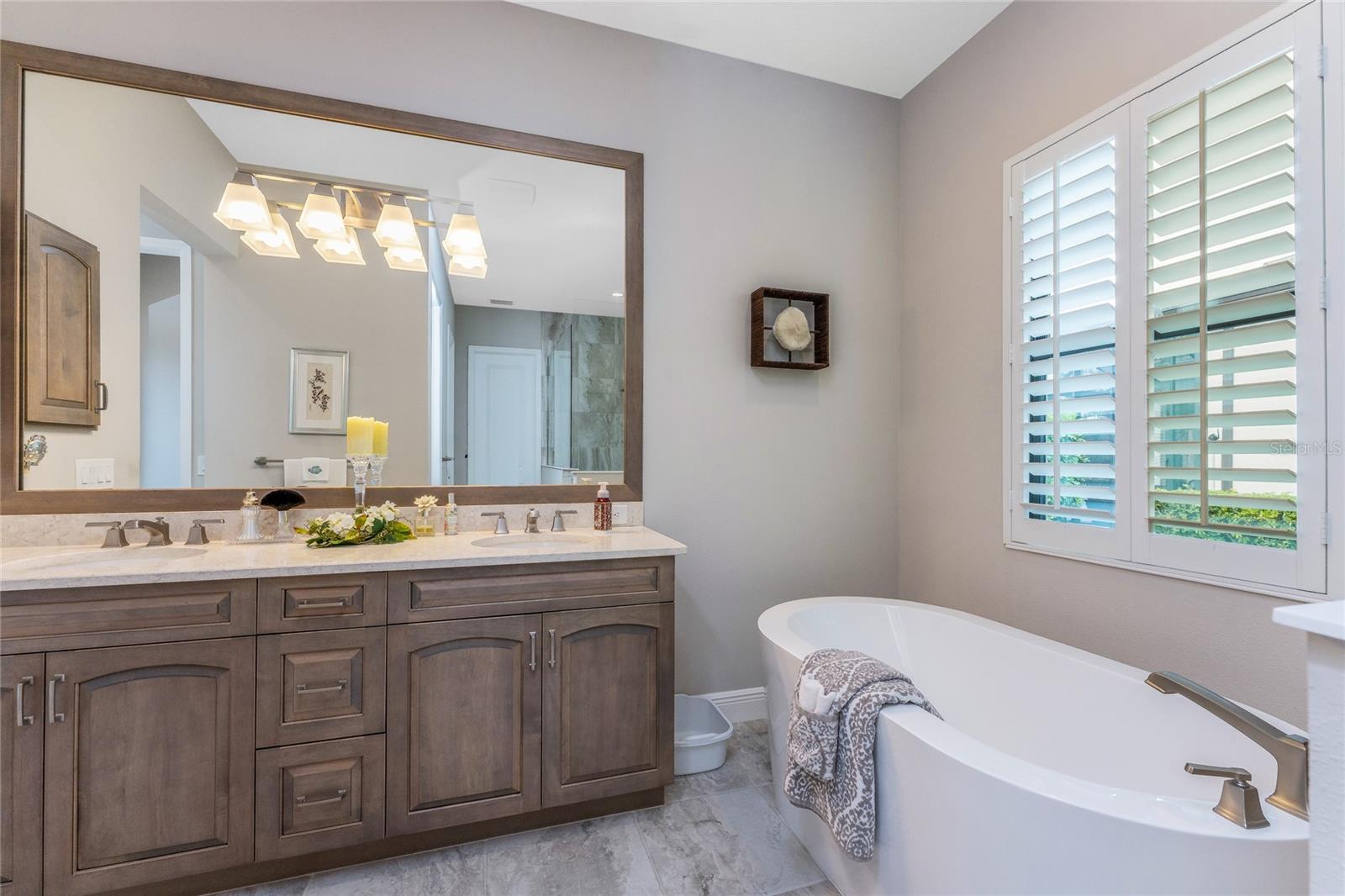 Image 46 of 70 For 257 Corelli Drive