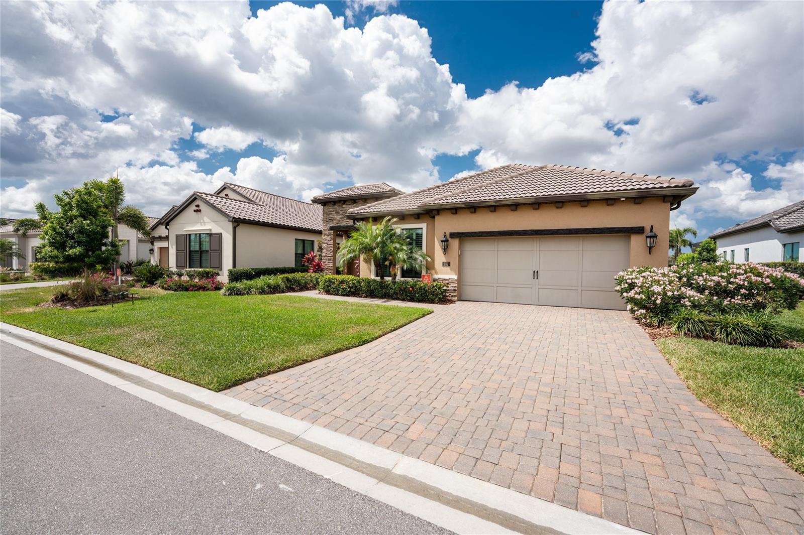 Image 60 of 70 For 257 Corelli Drive