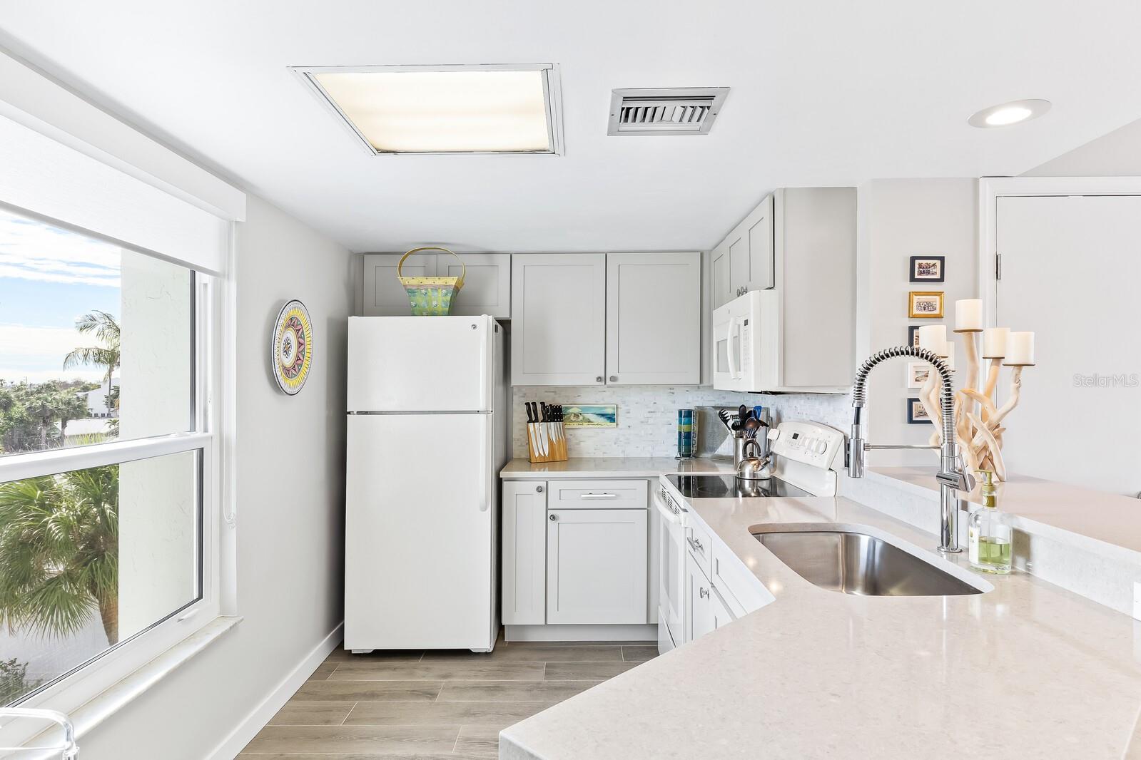 Image 6 of 33 For 5000 Gasparilla Road Dc307