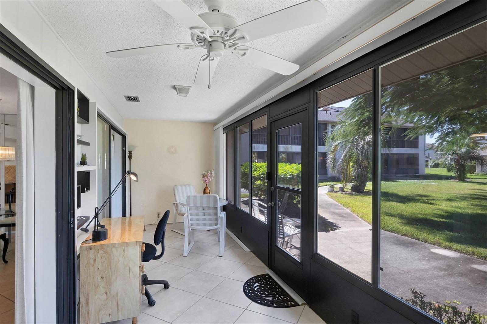 Image 19 of 37 For 1750 Lake Place 1750-b