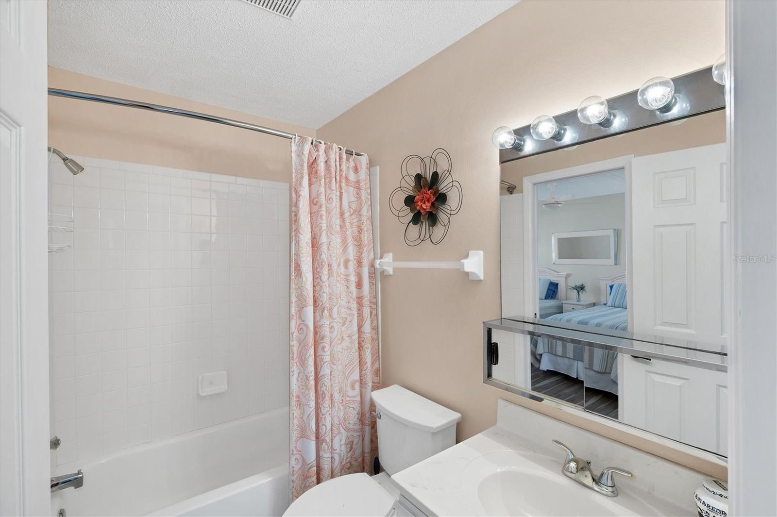 Image 31 of 37 For 1750 Lake Place 1750-b