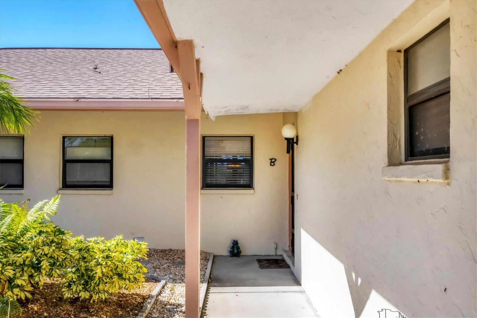 Image 6 of 37 For 1750 Lake Place 1750-b