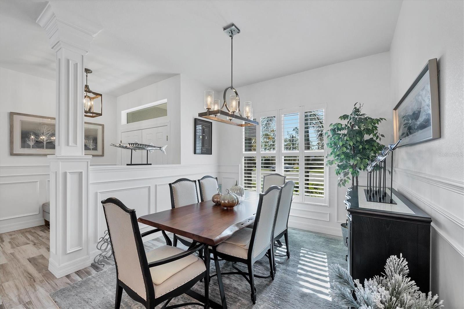 Image 14 of 45 For 27 Par View Place