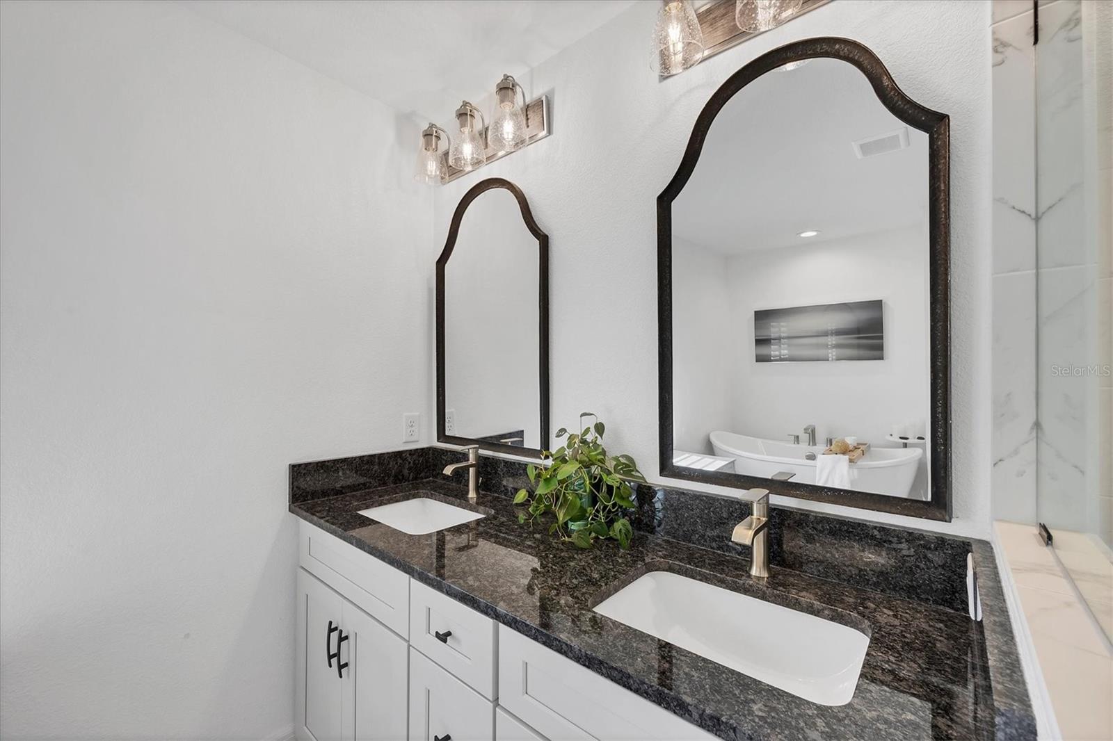 Image 23 of 45 For 27 Par View Place