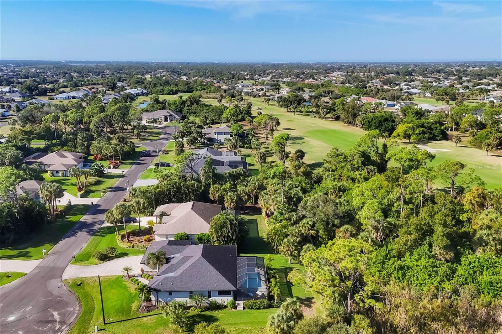 Image 39 of 45 For 27 Par View Place