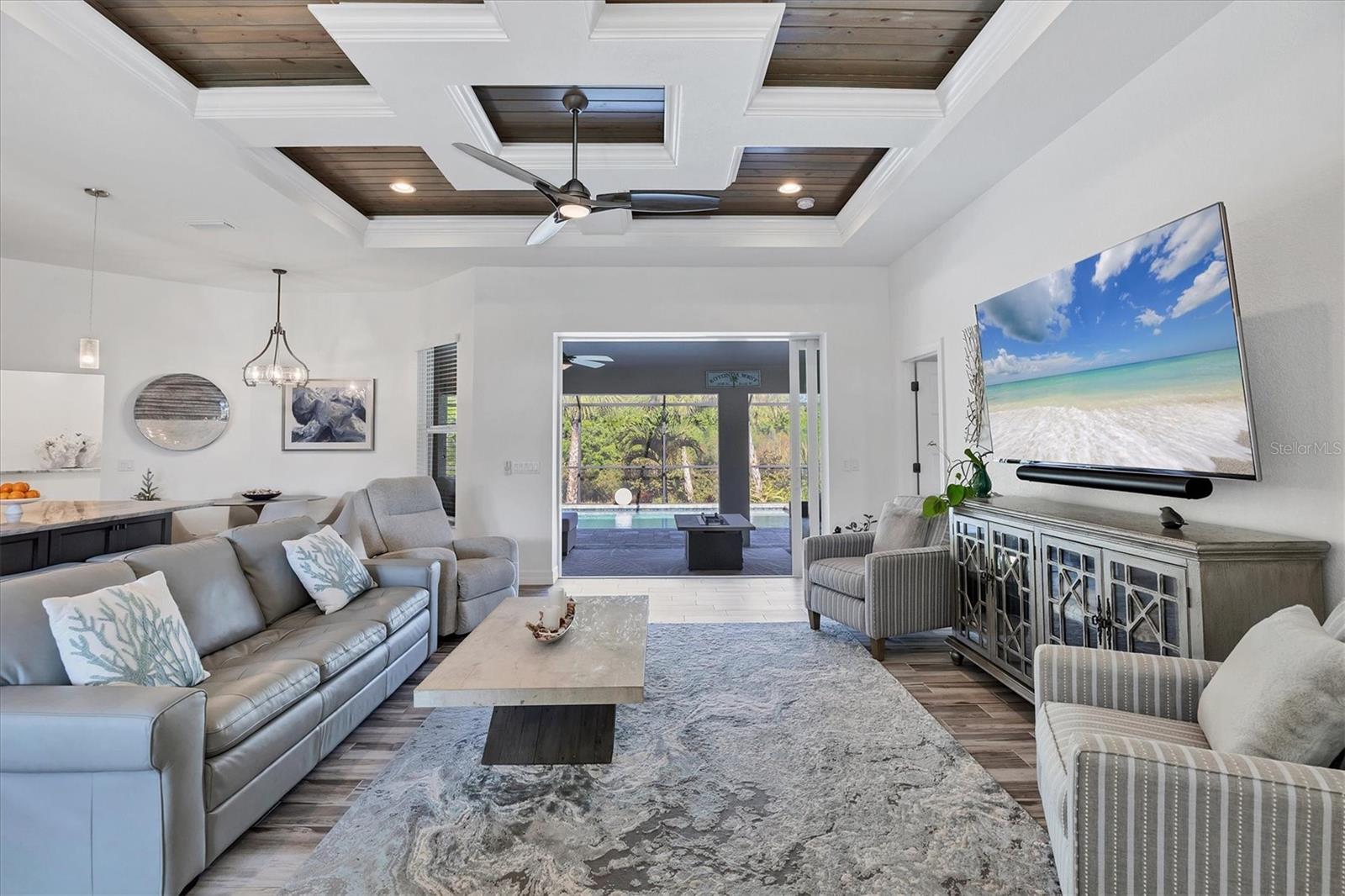 Image 6 of 45 For 27 Par View Place