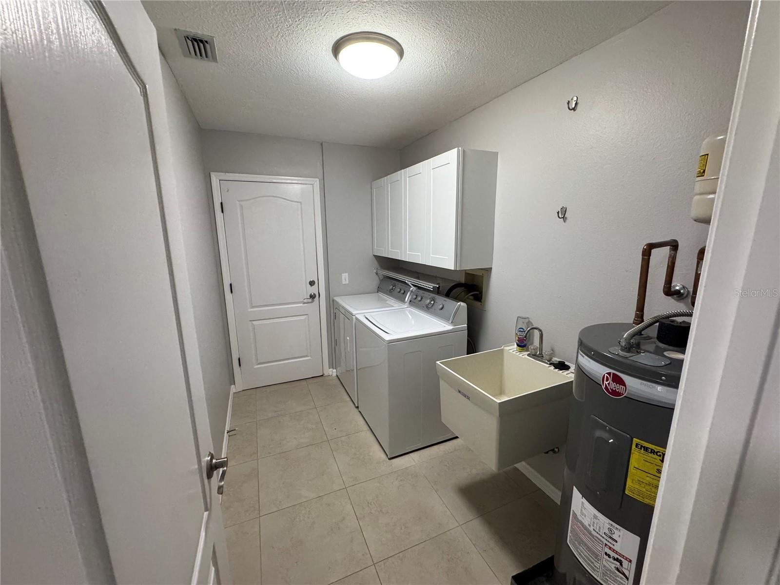 Image 4 of 22 For 71 Mark Twain Lane