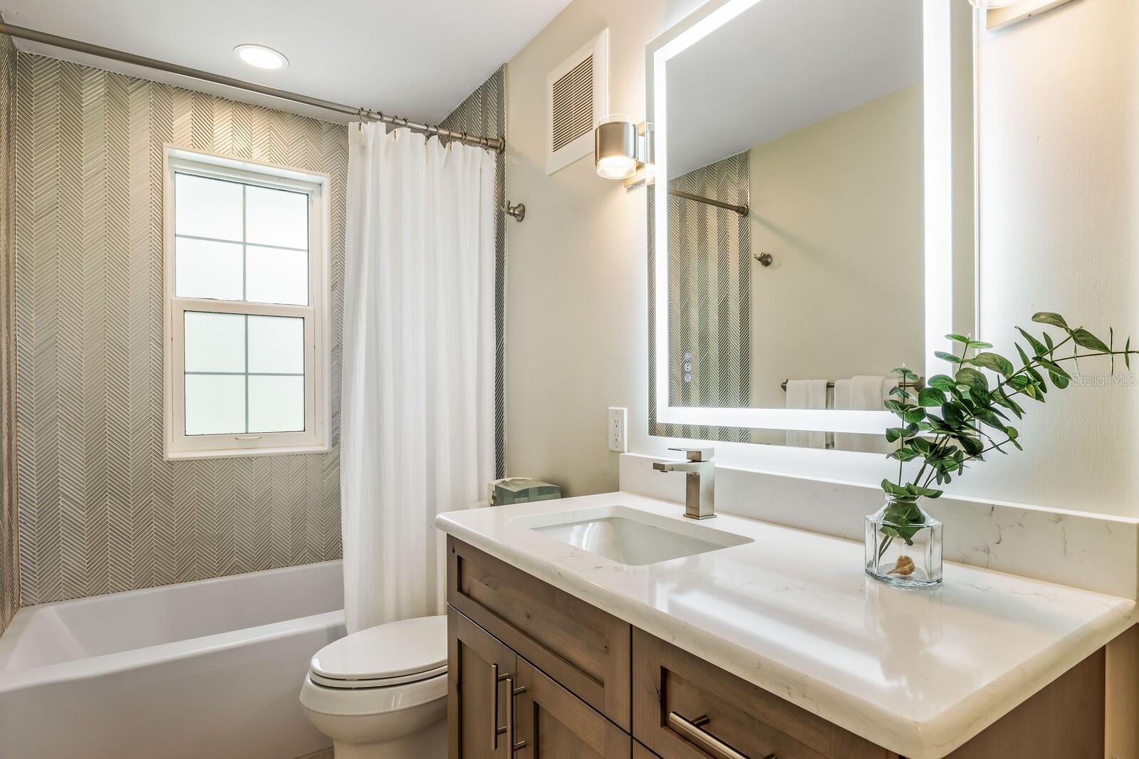 Image 14 of 72 For 22 Seawatch Drive