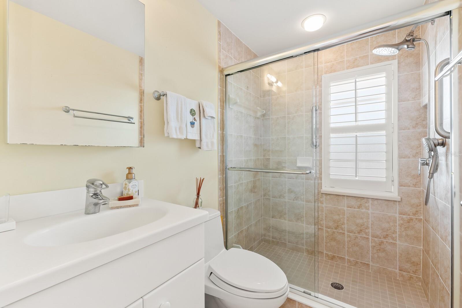 Image 12 of 38 For 5856 Gasparilla Road Mv26