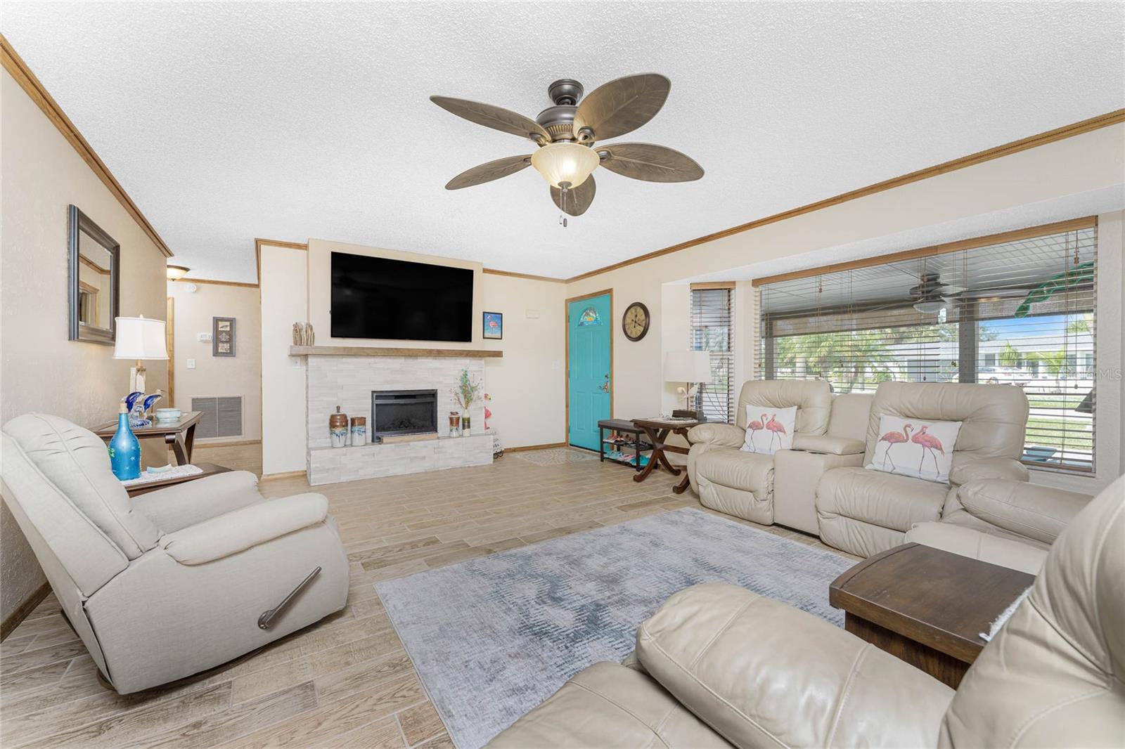 Image 11 of 78 For 3 Oakland Hills Court