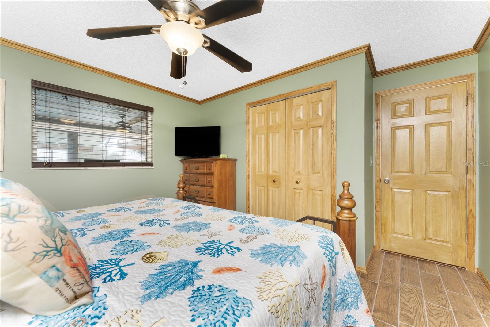 Image 28 of 78 For 3 Oakland Hills Court