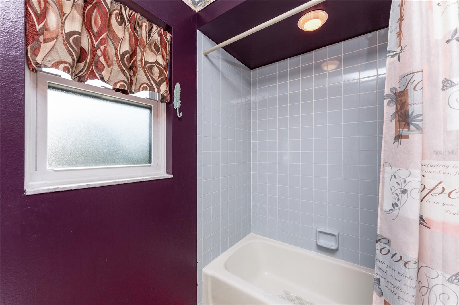 Image 30 of 61 For 660 Broadway Street