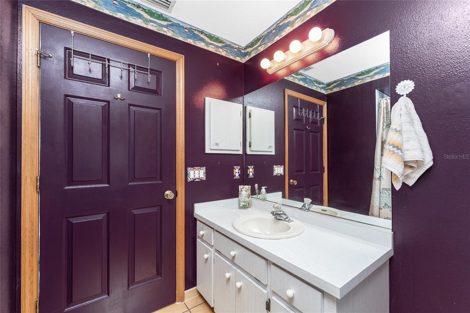 Image 31 of 61 For 660 Broadway Street