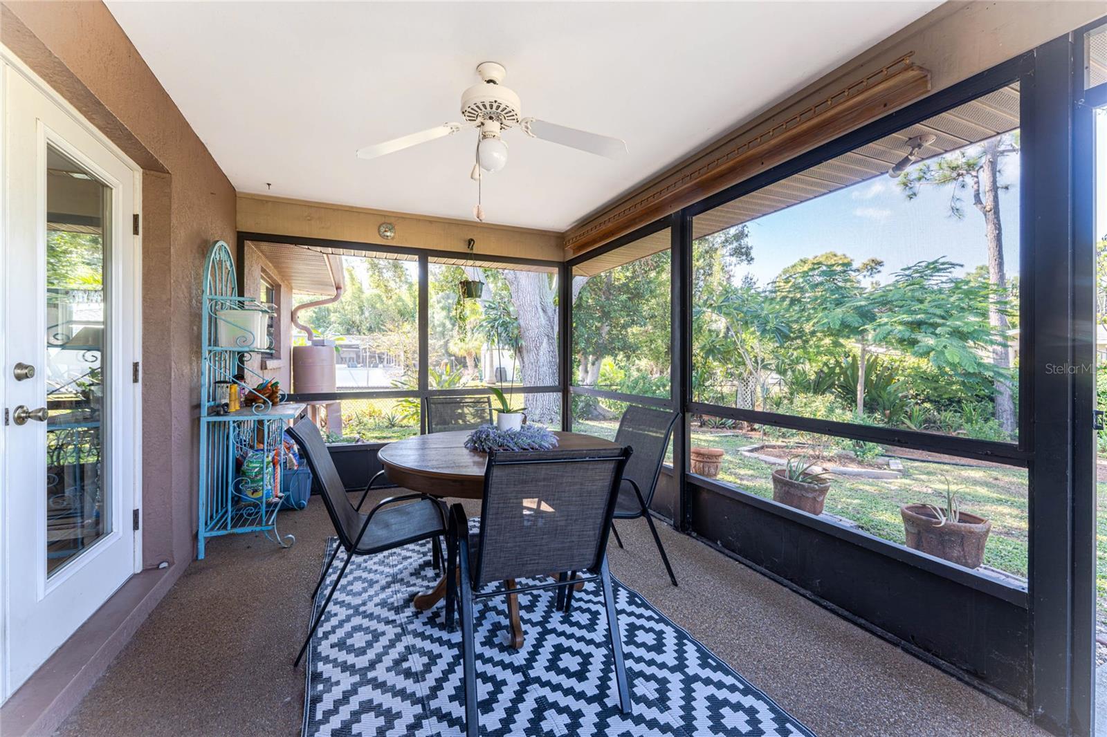 Image 33 of 61 For 660 Broadway Street