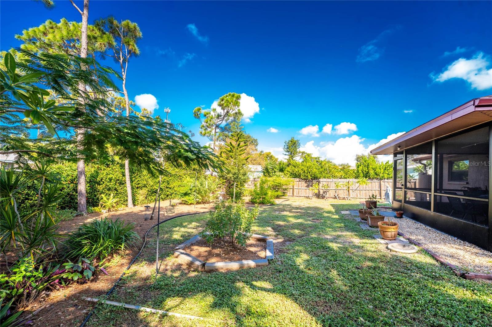 Image 35 of 61 For 660 Broadway Street